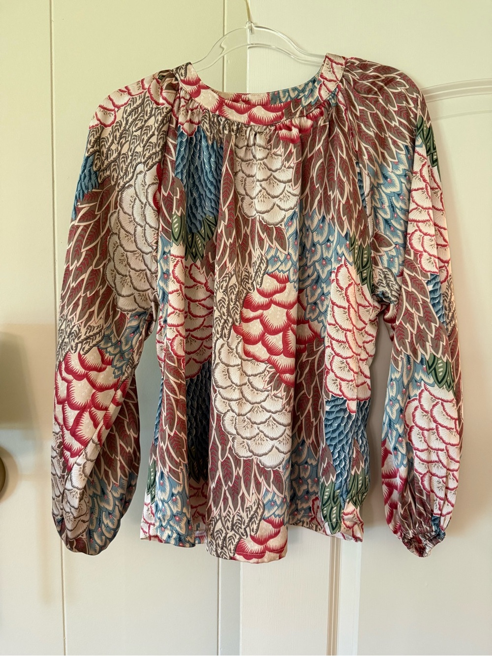 Umgee satin like blouse